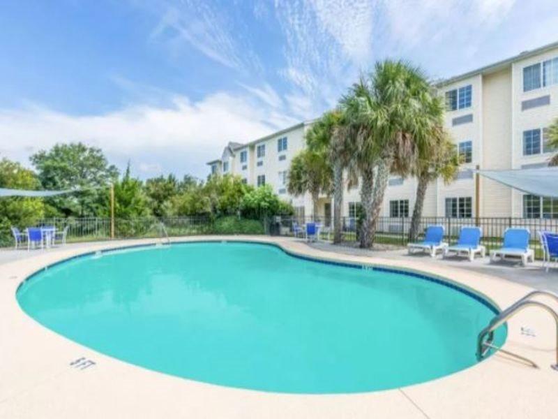Microtel Inn & Suites By Wyndham Carolina Beach Kültér fotó