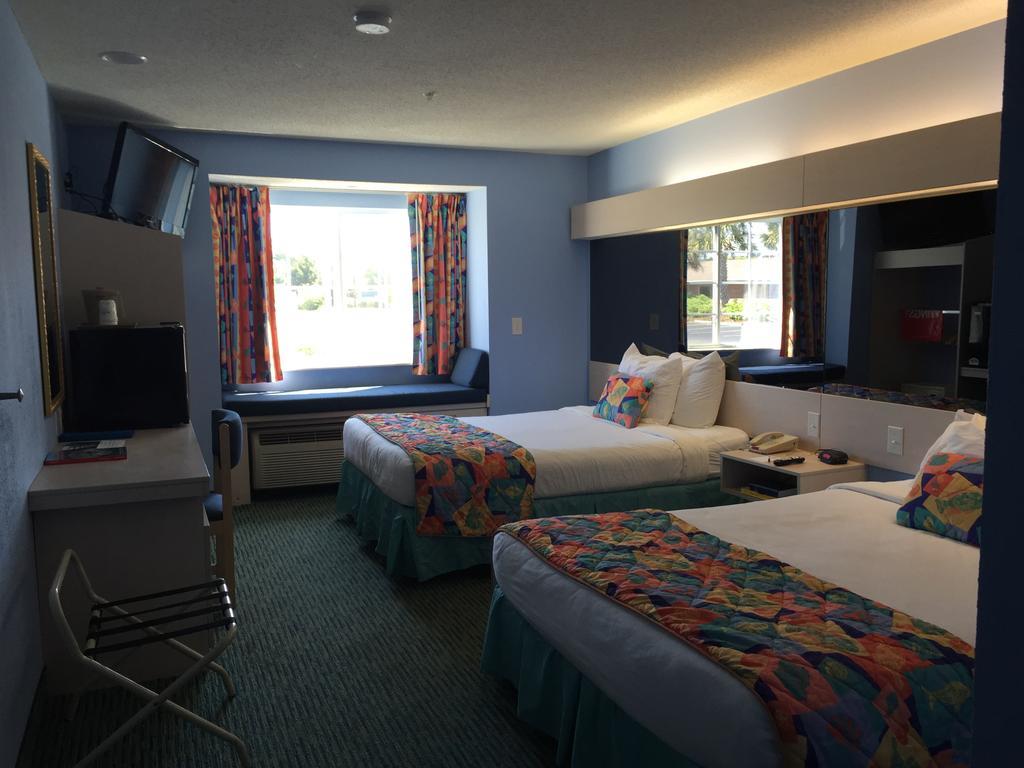 Microtel Inn & Suites By Wyndham Carolina Beach Kültér fotó