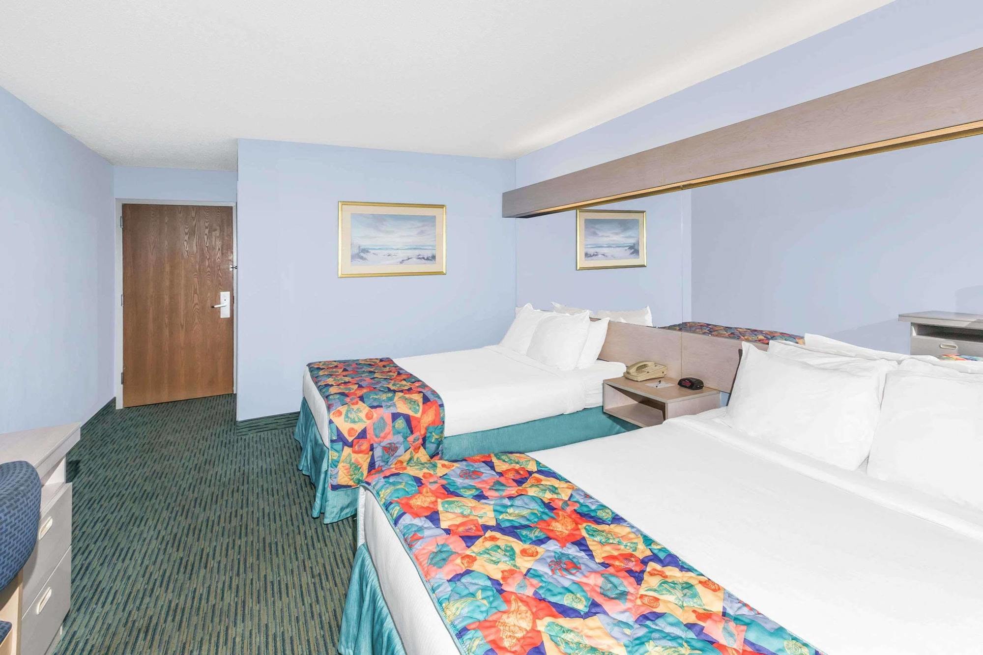 Microtel Inn & Suites By Wyndham Carolina Beach Kültér fotó