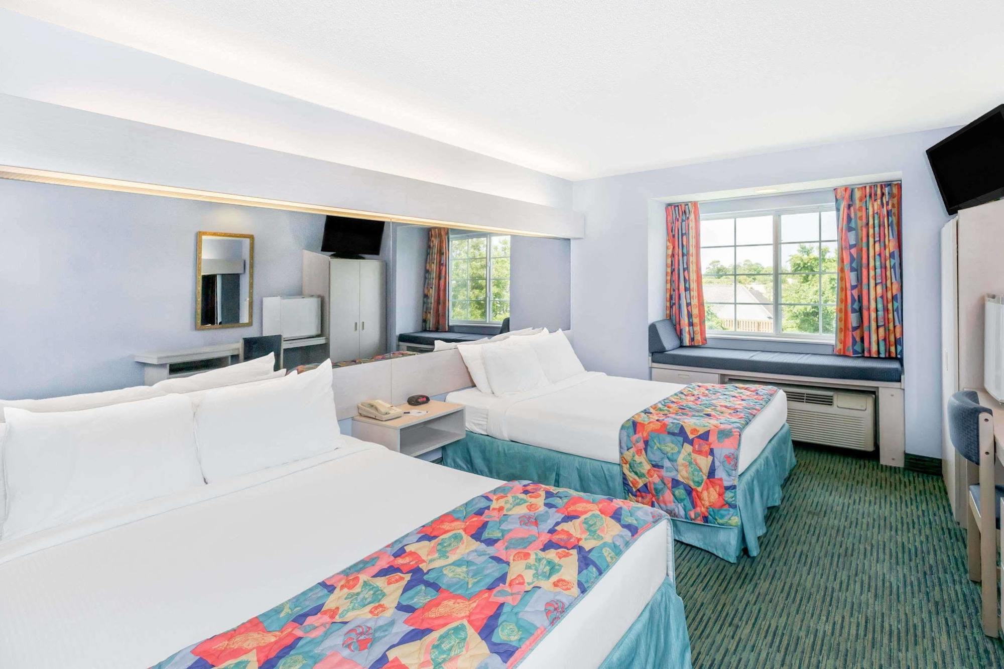 Microtel Inn & Suites By Wyndham Carolina Beach Kültér fotó