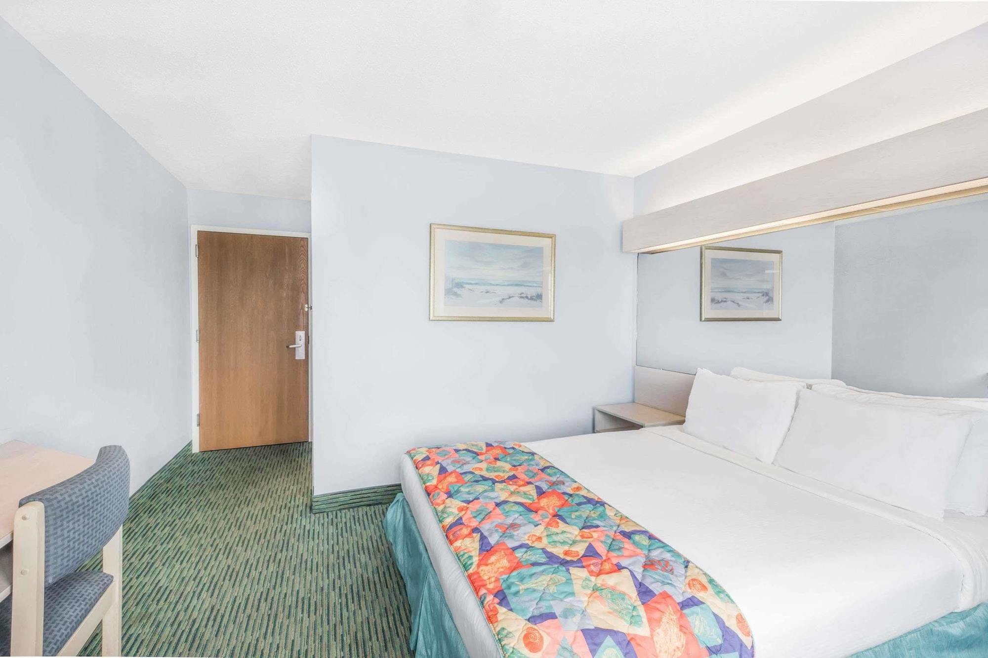Microtel Inn & Suites By Wyndham Carolina Beach Kültér fotó